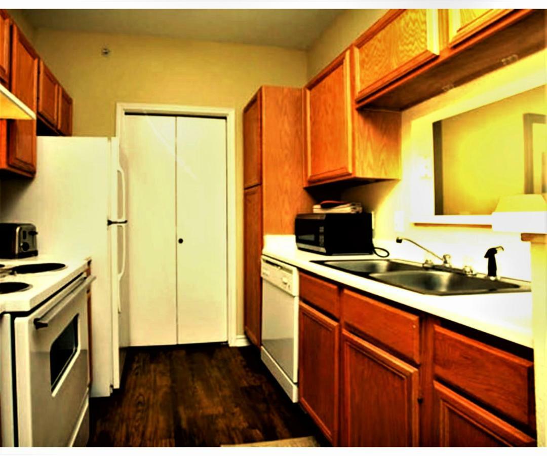 The Reside Fully Furnished Condos - Medical Stays Welcome Houston Buitenkant foto